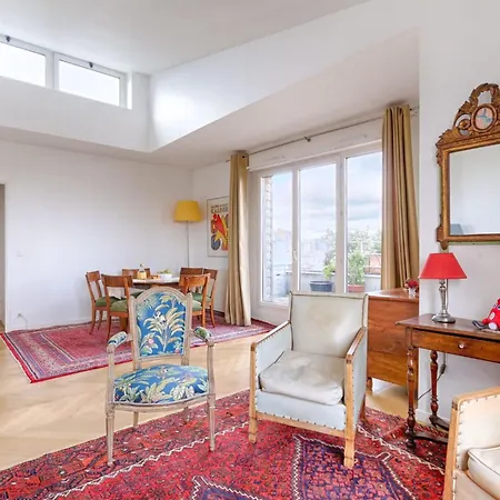Trois Pièces Sur Parc De La Terrasse Et Vues Appartement Paris