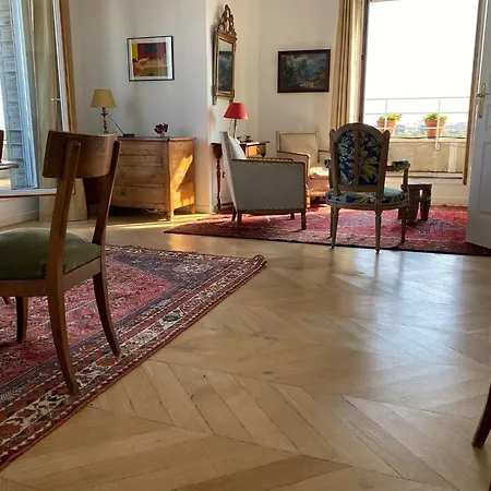 Appartamento Trois Pieces Sur Parc De La Terrasse Et Vues Parigi