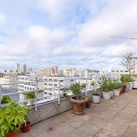 Trois Pieces Sur Parc De La Terrasse Et Vues Parigi